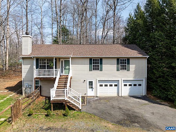 2nd image of 1029 W Daffodil Rd