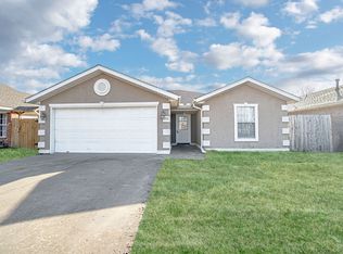 2711 N 5th St, Rogers, AR 72756