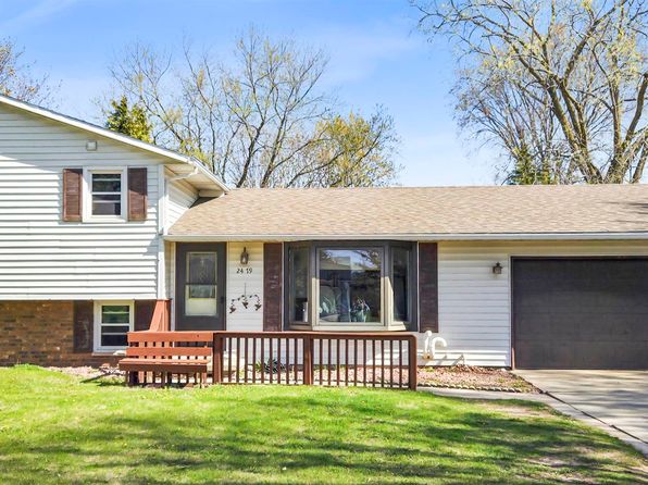 2479 Van Beek Rd, Green Bay, WI 54311