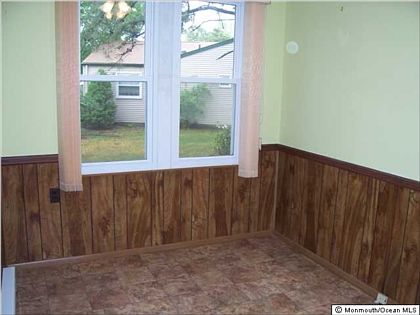 2nd image of 5B Maplewood Dr #52