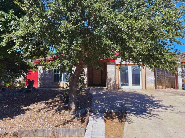 828 Elk Dr, Laredo, TX 78045