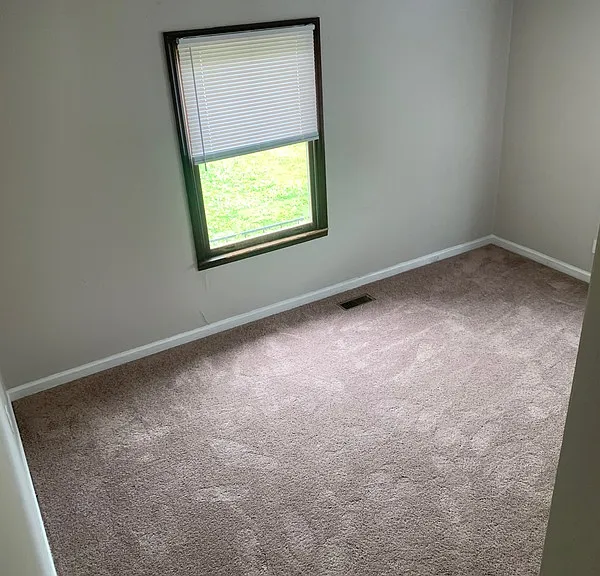 805 Carden Ave — Photo 2