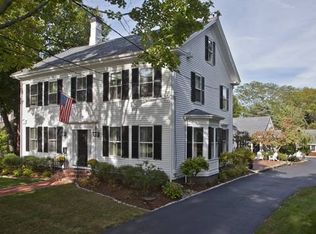 48 Middle St, Hingham, MA 02043