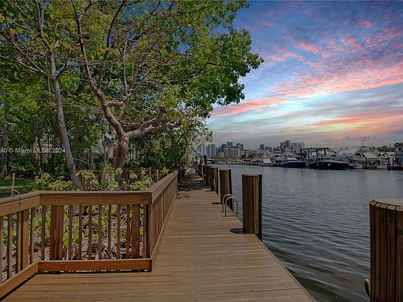 2nd image of 668 NW North River Dr #668