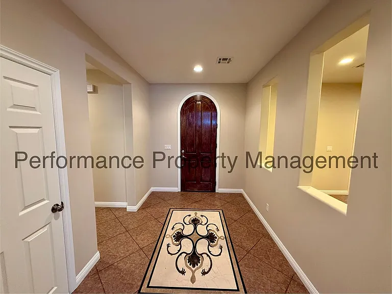 5204 Gossimer Dr — Photo 2