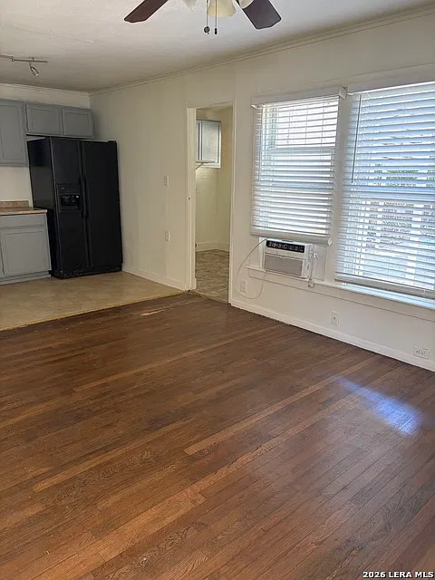 1 bed, 1.0 bath, 620 sqft, $1,200 — Photo 4
