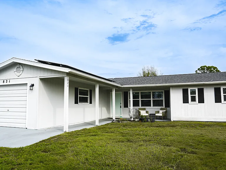821 Barber St — Photo 2