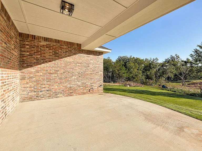 1811 Hollow Crest Ct — Photo 47