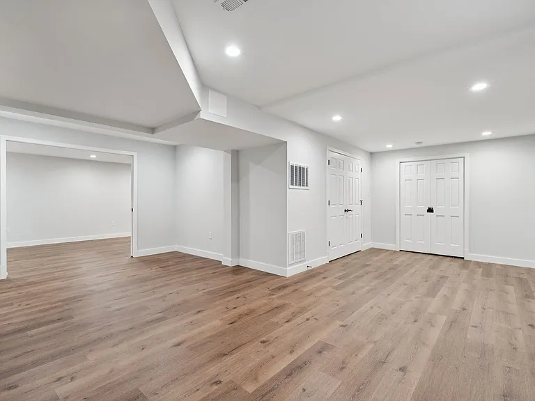 1291 Mason Mill Ct — Photo 32