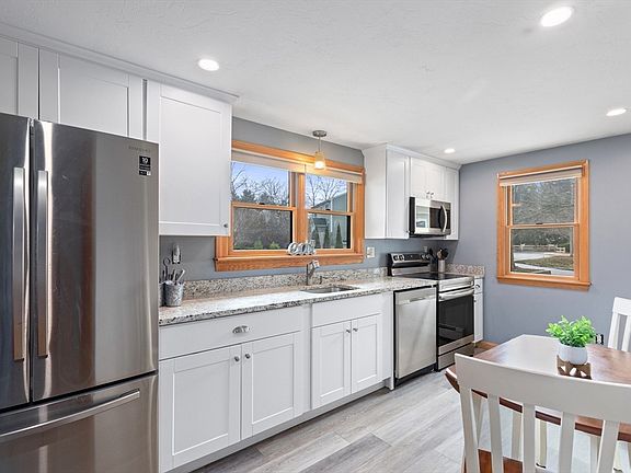 2nd image of 10 Knight Ave