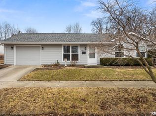 806 S Livingston St, Bloomington, IL 61701