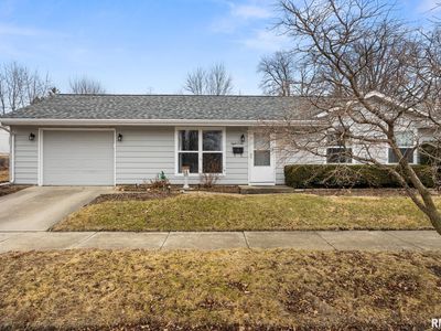 806 S Livingston St, Bloomington, IL, 61701