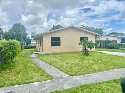 2951 NW 8th Street, Pompano Beach, FL, 33069