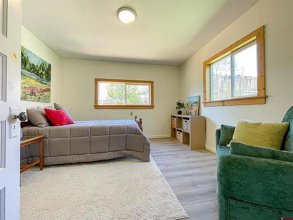 333 Cedar Ave — Photo 4