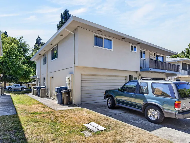 6252 Cavan Dr #3 — Photo 26