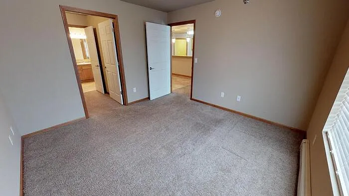 2 bed, 2.0 bath — Photo 4