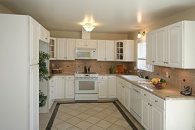 2nd image of 1714 Plaza Ct