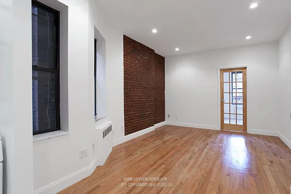 Rented by Copperwood Real Estate | media 13