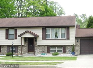 9419 Oak White Rd, Nottingham, MD 21236