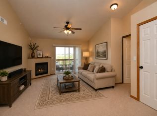 7760 Commerce Park APT 204, Dubuque, IA 52002