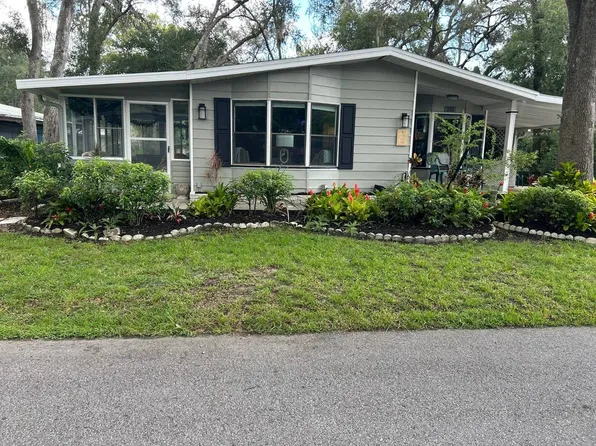 215 Holly Dr, Deland, FL 32724