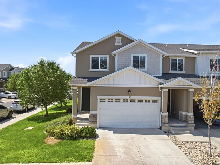 153 W Silver Springs Dr — Photo 3