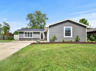 2401 Grange Dr, Urbana, IL