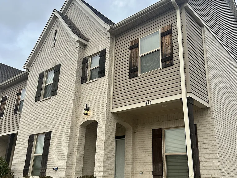 446 Walker Cir #1 — Photo 1