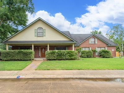 9 Cay Ct, Angleton, TX, 77515