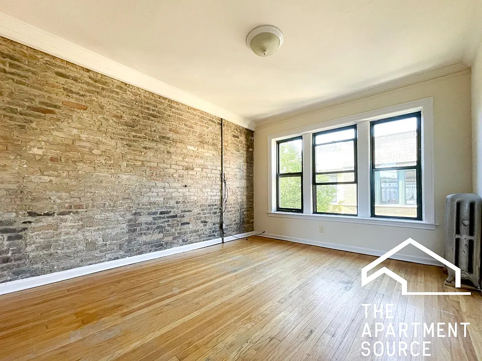 2334.5 N Spaulding Ave #3B
