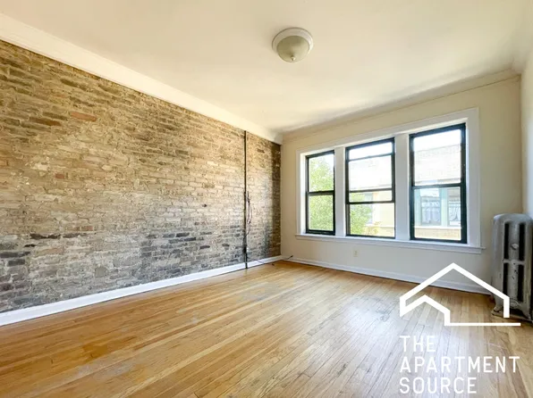2334.5 N Spaulding Ave, Chicago, IL