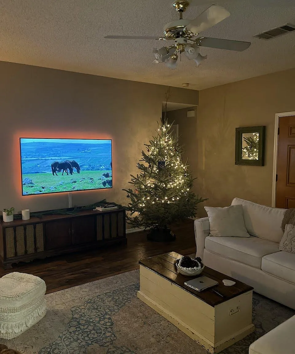 10951 Castle Dr — Photo 2