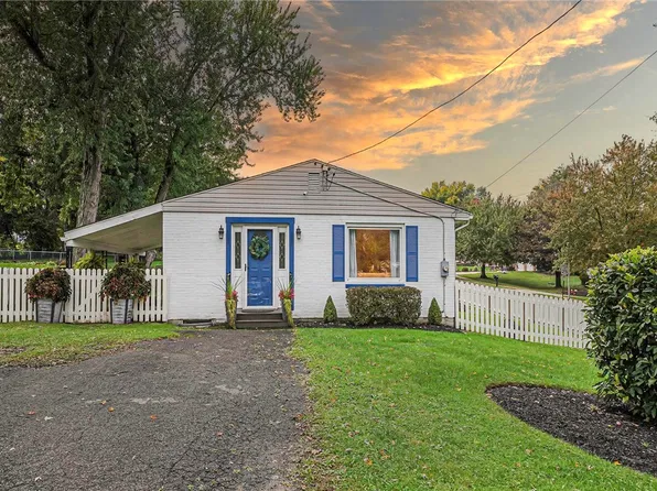 115 Fern Hollow Rd, Coraopolis, PA 15108