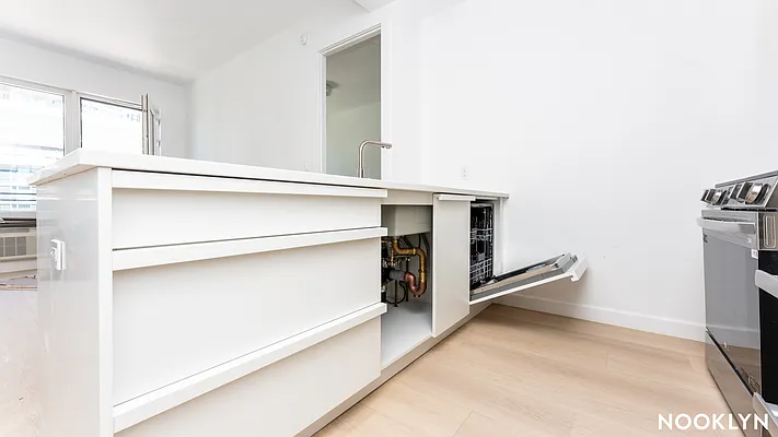 Rented by Nooklyn NYC LLC | media 16