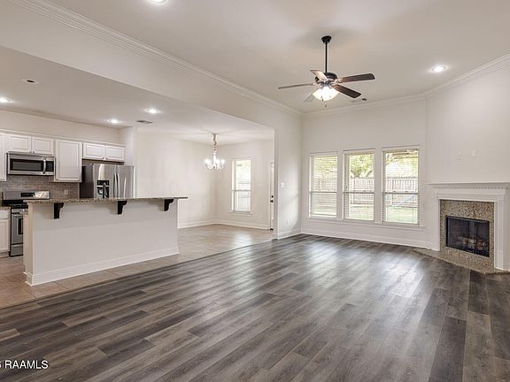 4th image of 208 Marston House Dr