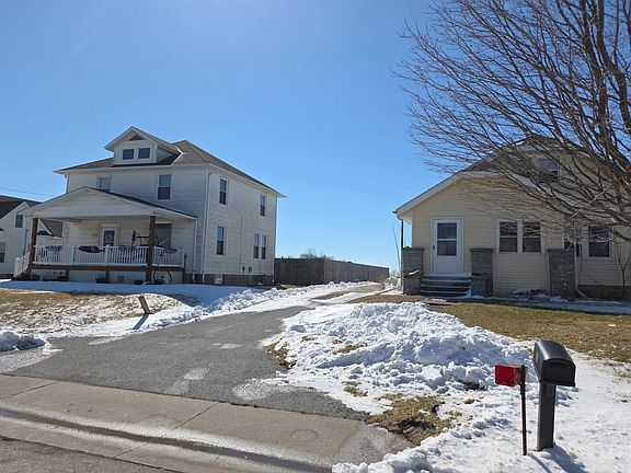 5th image of 7116 134th Ave W