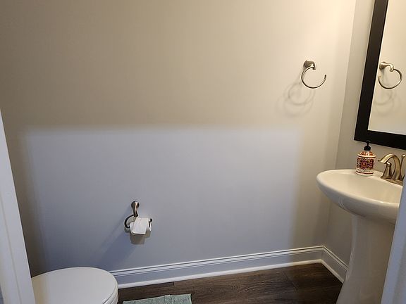 5th image of 1036 Henson Park Dr