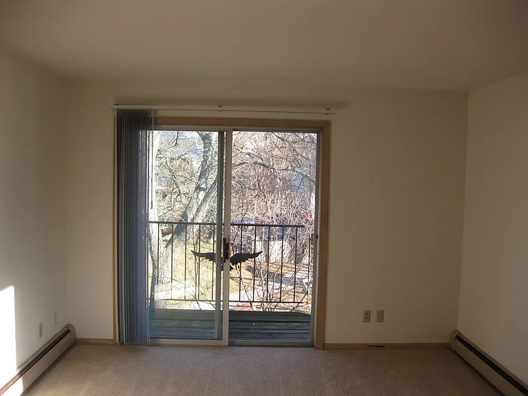2114 Allen Blvd — Photo 32