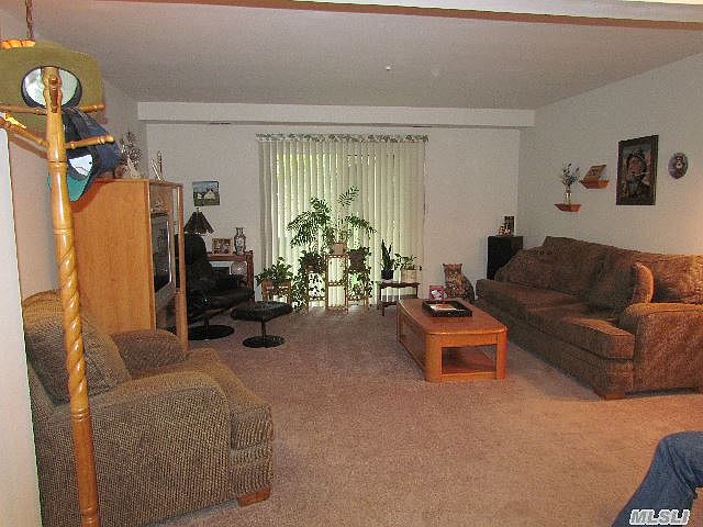 1st image of 1 Spruce Ct #1