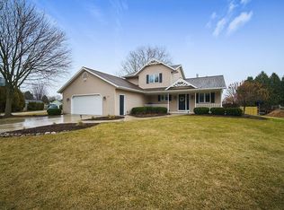 4209 Springhill Dr, Manitowoc, WI 54220