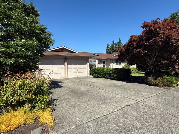 19841 Mosjon Cir NE
