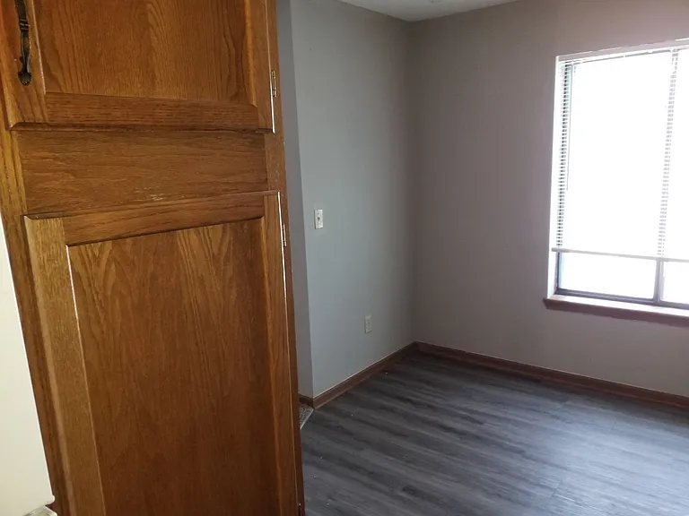 209 W Main St — Photo 27