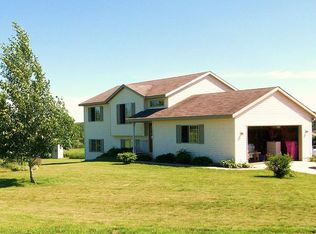 3590 Jacobs Corner Dr NE, Rockford, MI 49341