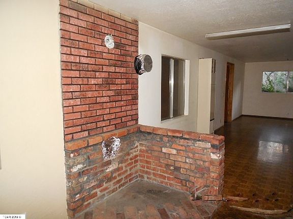 5th image of 11080 Stout Ln