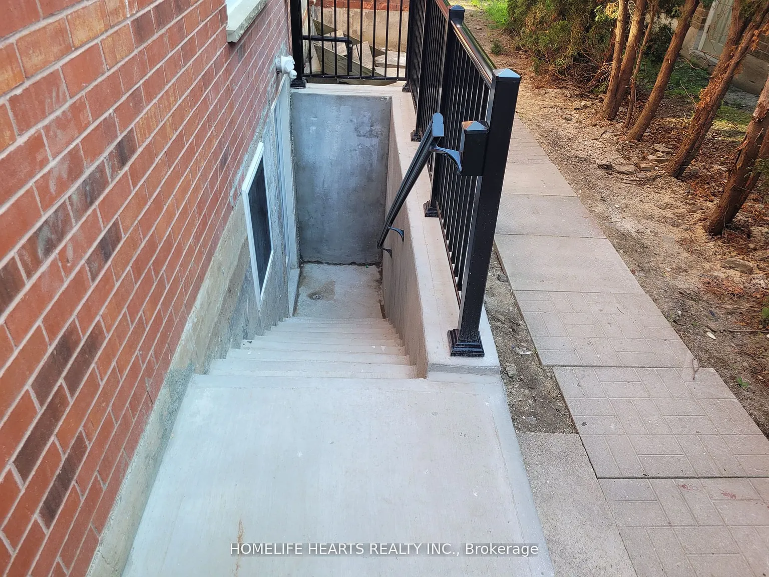 2 bed, $2,100 — Photo 2