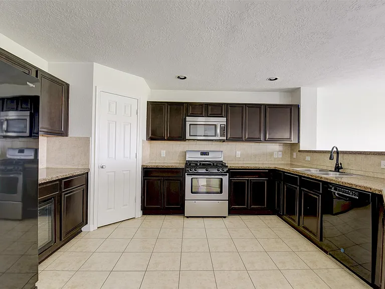 834 Sweet Flower Dr — Photo 17