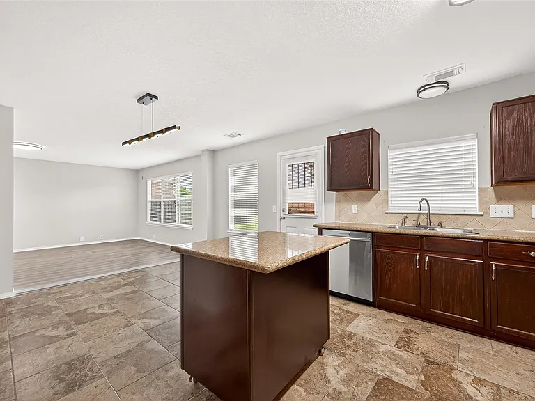 15007 Sugar Sands Dr — Photo 20