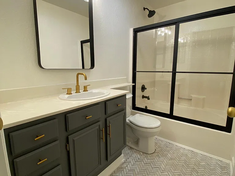 Upstairs bathroom