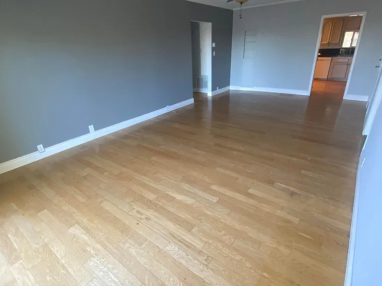 140 Walker Dr — Photo 5