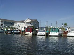 39884 Anchors Way, Saint Joseph, MI